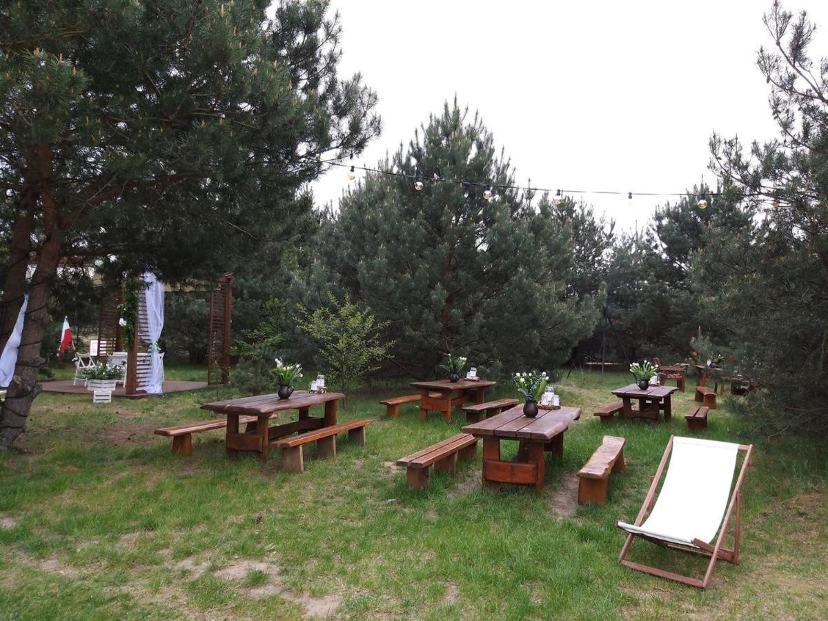 Miodowy Zakatek Caloroczne Domki I Pokoje Przy Suntago, Deepspot, Pyszne Sniadania, Grill, Ognisko Mszczonów Extérieur photo