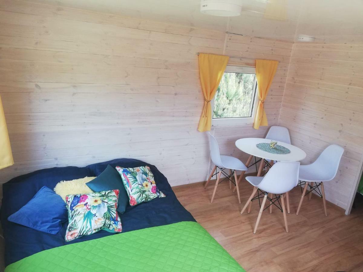 Miodowy Zakatek Caloroczne Domki I Pokoje Przy Suntago, Deepspot, Pyszne Sniadania, Grill, Ognisko Mszczonów Extérieur photo